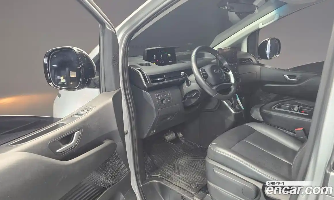 Hyundai Staria 2023 2.2 Автомат в Москве № 86693, фото 5