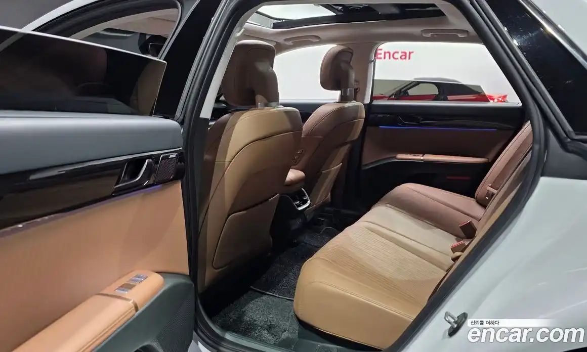 Hyundai Grandeur 2023 2.5 Автомат в Москве № 9285, фото 8