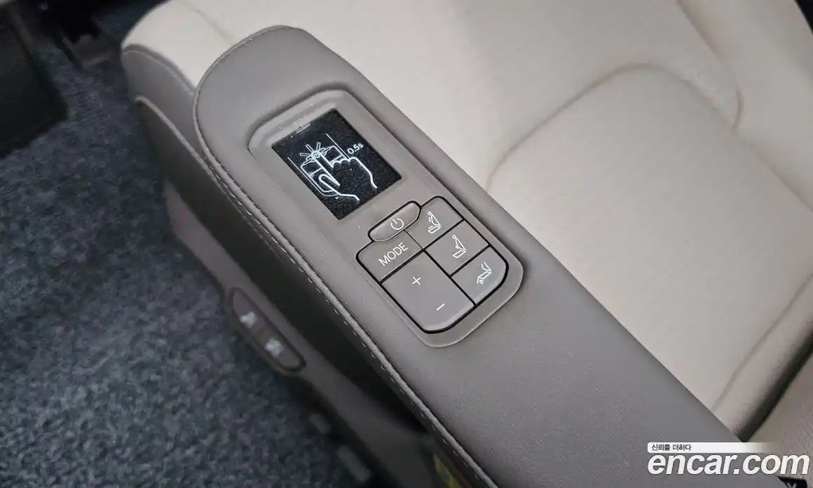 Kia Canival 2025 2.2 Автомат в Москве № 96843, фото 3