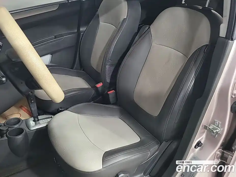 Chevrolet Spark 2012 1.0 Автомат в Москве № 104338, фото 13