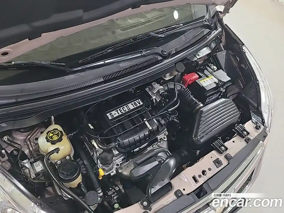 Chevrolet Spark 2012 1.0 Автомат в Москве № 104338, фото 20