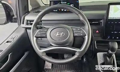 Hyundai Staria, 2025