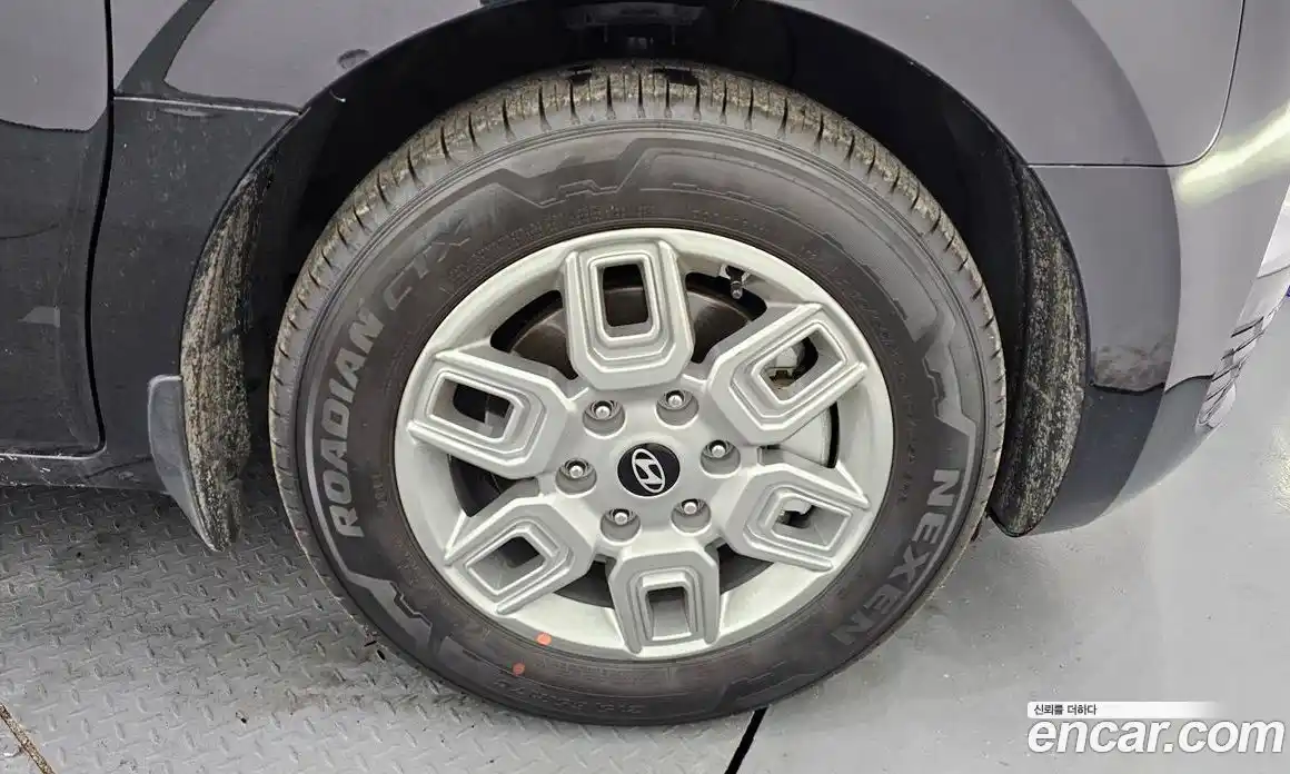 Hyundai Staria 2025 3.5 Автомат в Москве № 107910, фото 12