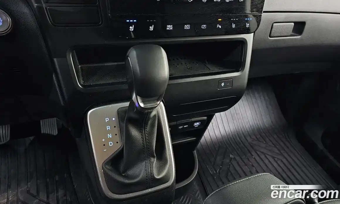 Hyundai Staria 2025 3.5 Автомат в Москве № 107910, фото 19