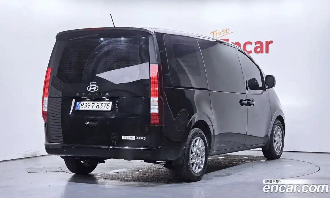 Hyundai Staria 2025 3.5 Автомат в Москве № 107910, фото 7