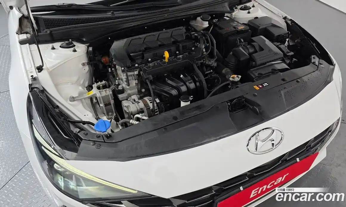 Hyundai Avante 2022 1.6 Автомат в Москве № 112948, фото 3