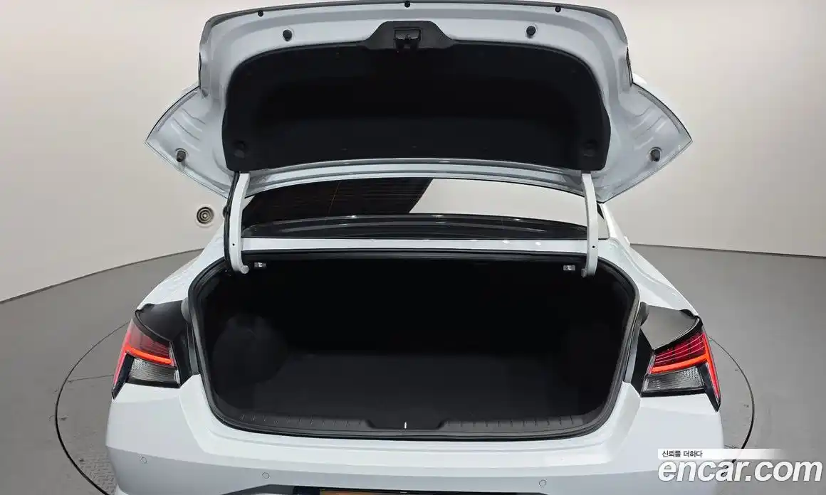 Hyundai Avante 2022 1.6 Автомат в Москве № 112948, фото 4