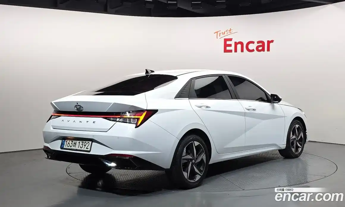 Hyundai Avante 2022 1.6 Автомат в Москве № 112948, фото 8