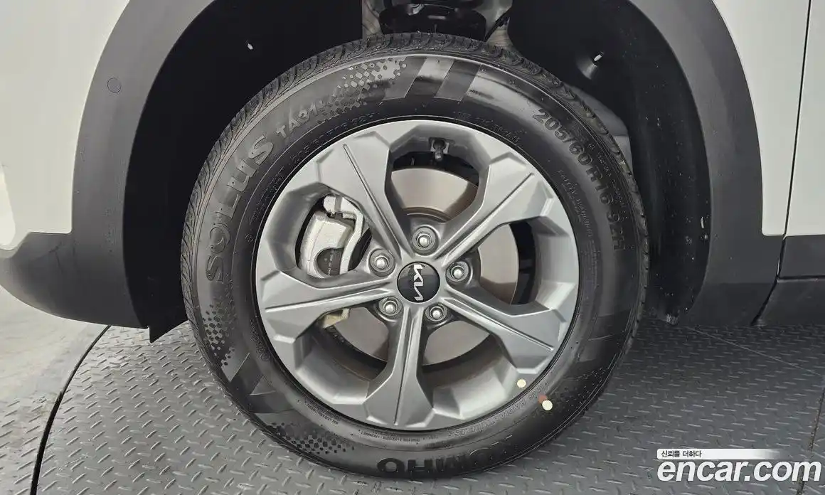 Kia Seltos 2025 1.6 Автомат в Москве № 114044, фото 11