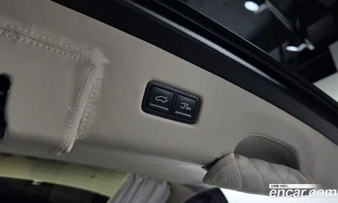 Kia Canival 2023 3.5 Автомат в Москве № 121580, фото 1