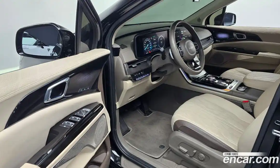 Kia Canival 2023 3.5 Автомат в Москве № 121580, фото 13