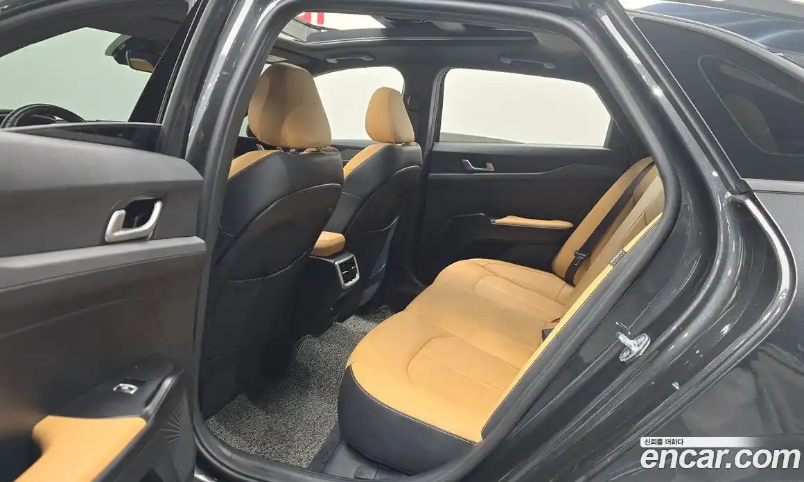 Kia K5 2023 1.6 Автомат в Москве № 121607, фото 3