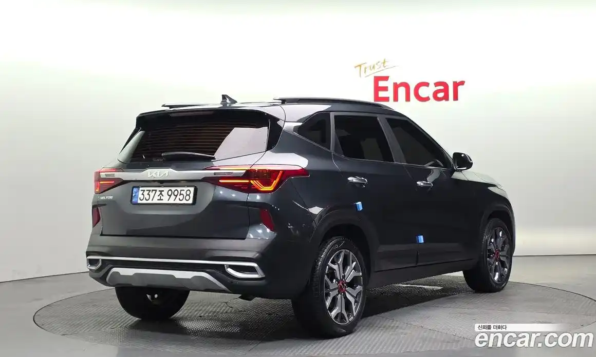 Kia Seltos 2022 1.6 Автомат в Москве № 122037, фото 12