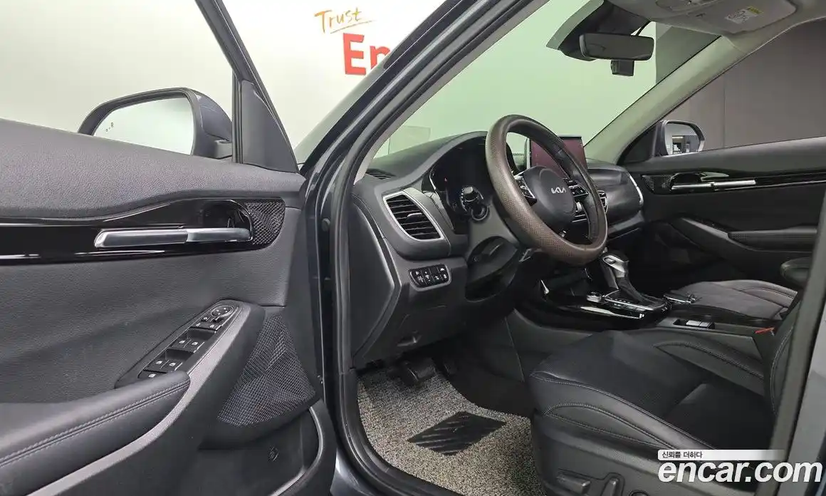 Kia Seltos 2022 1.6 Автомат в Москве № 122037, фото 16