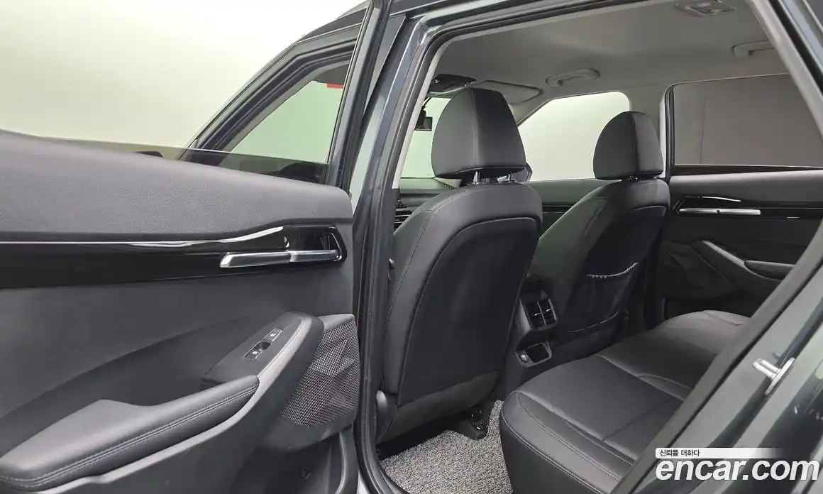 Kia Seltos 2022 1.6 Автомат в Москве № 122037, фото 17