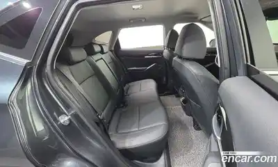 Kia Seltos 2022 1.6 Автомат в Москве № 122037, миниатюра 4