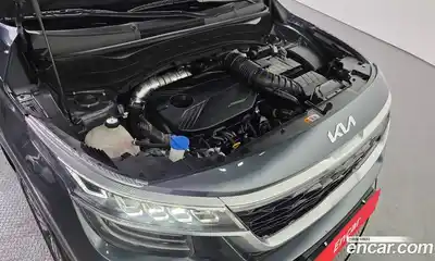 Kia Seltos 2022 1.6 Автомат в Москве № 122037, миниатюра 6