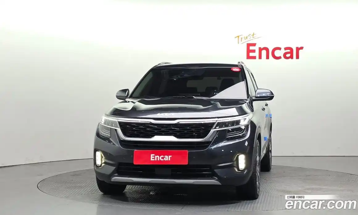 Kia Seltos 2022 1.6 Автомат в Москве № 122037, фото 7