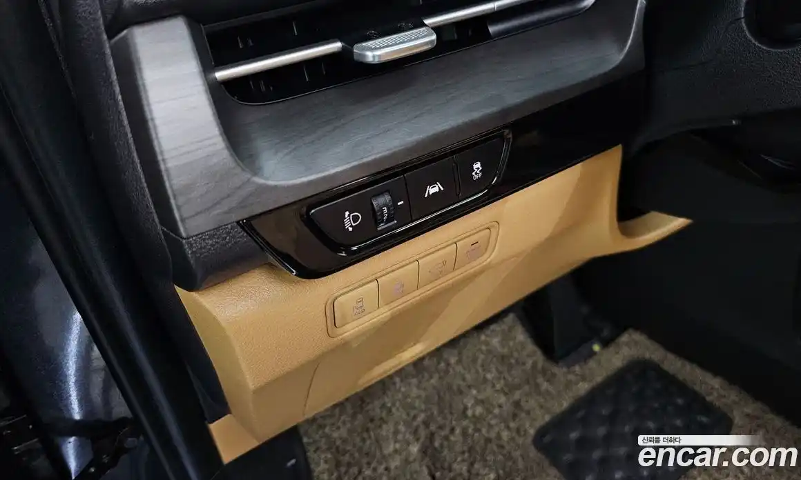 Kia Canival 2021 3.5 Автомат в Москве № 122146, фото 17