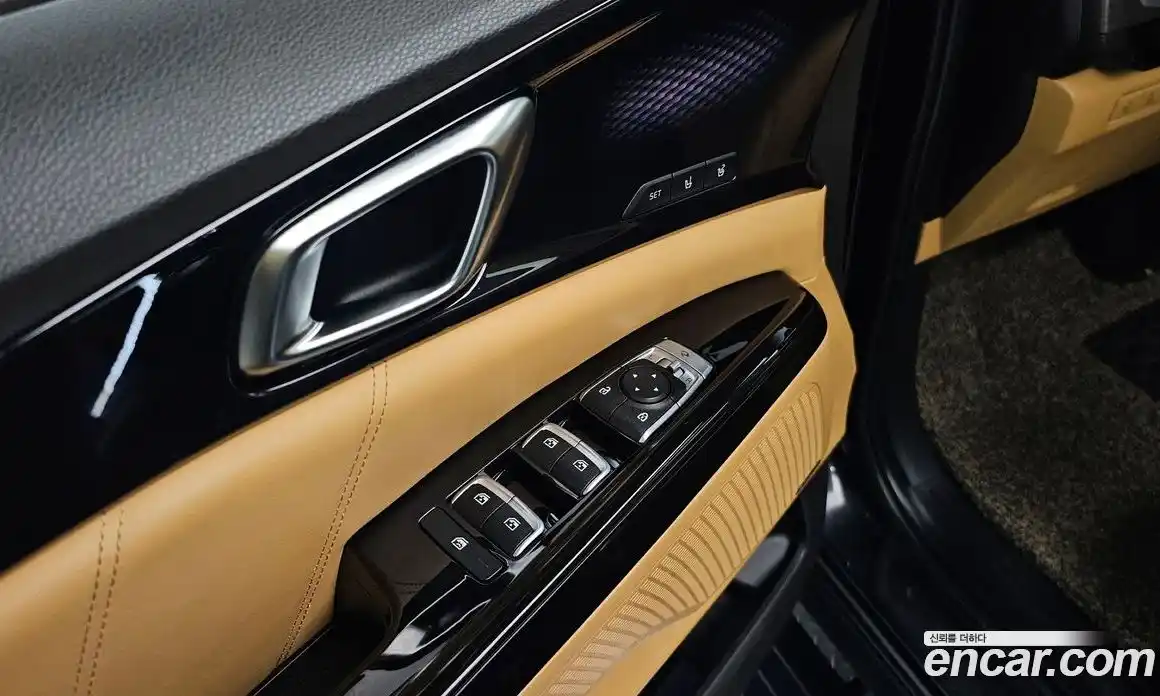 Kia Canival 2021 3.5 Автомат в Москве № 122146, фото 20