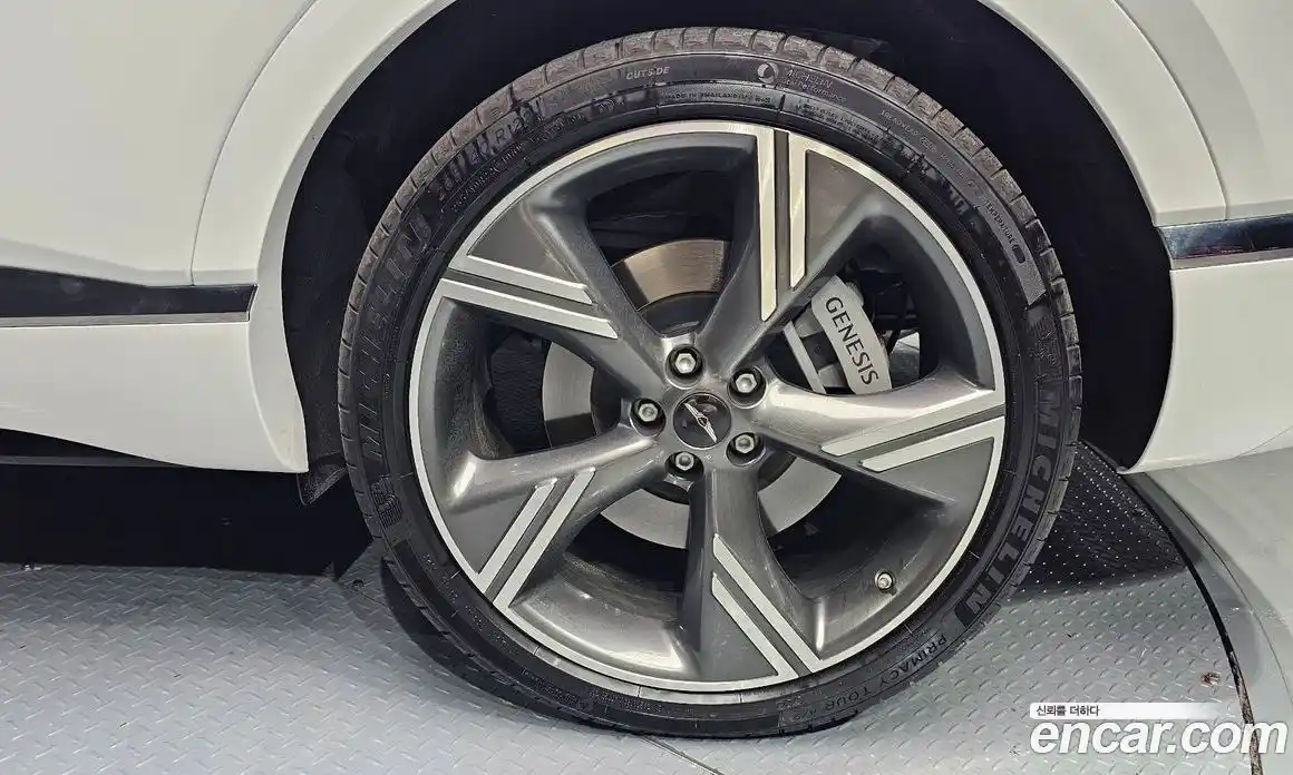 Genesis GV80 2024 2.5 Автомат в Москве № 122538, фото 13