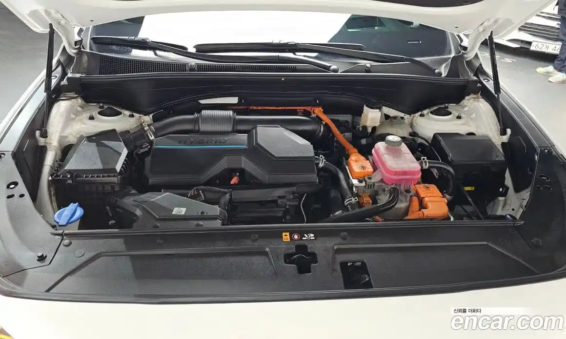 Hyundai Santa Fe 2022 1.6 Автомат в Москве № 124951, фото 13