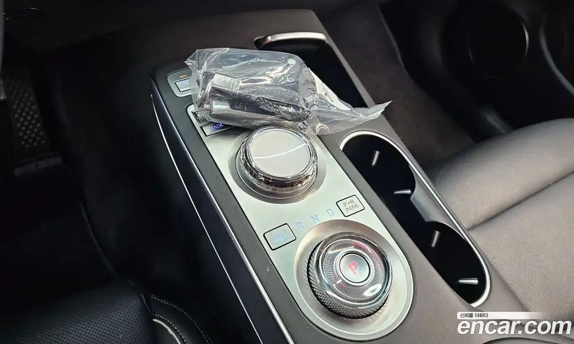 Genesis GV70 2023 2.5 Автомат в Москве № 12904, фото 9