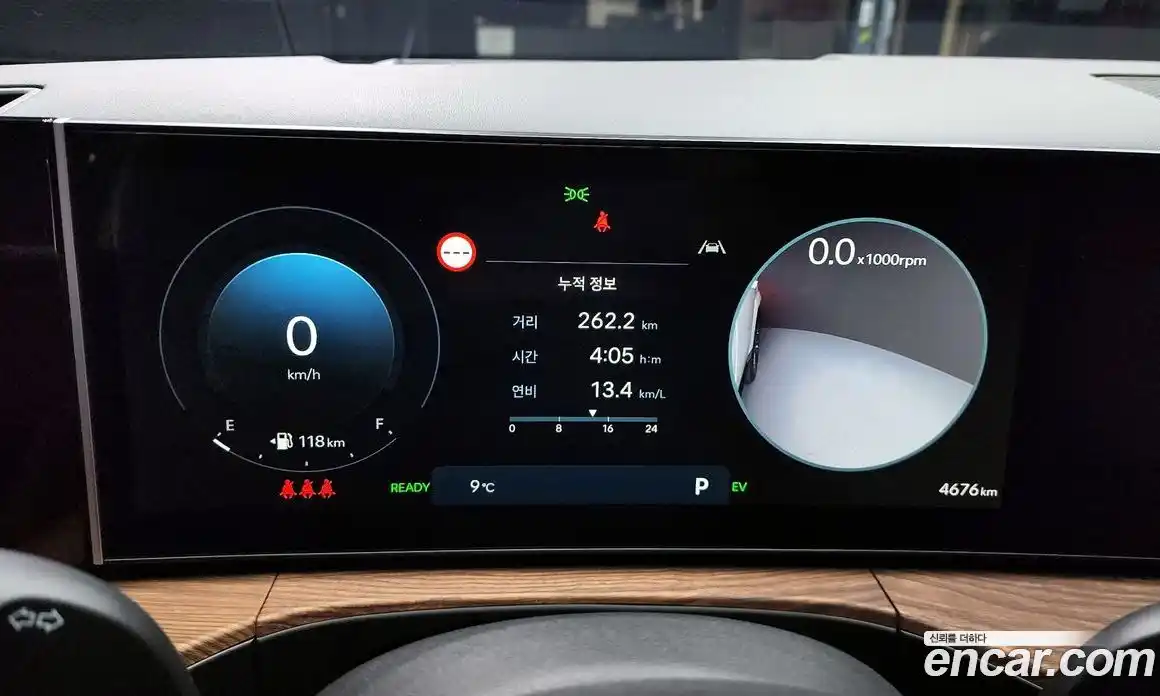 Hyundai Santa Fe 2025 1.6 Автомат в Москве № 129755, фото 13