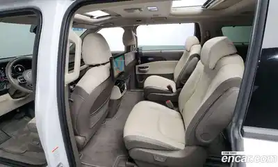Kia Canival 2022 3.5 Автомат в Москве № 132521, миниатюра 4