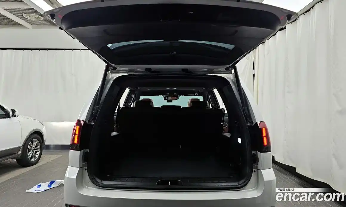 Kia Mohave 2023 3.0 Автомат в Москве № 132840, фото 11