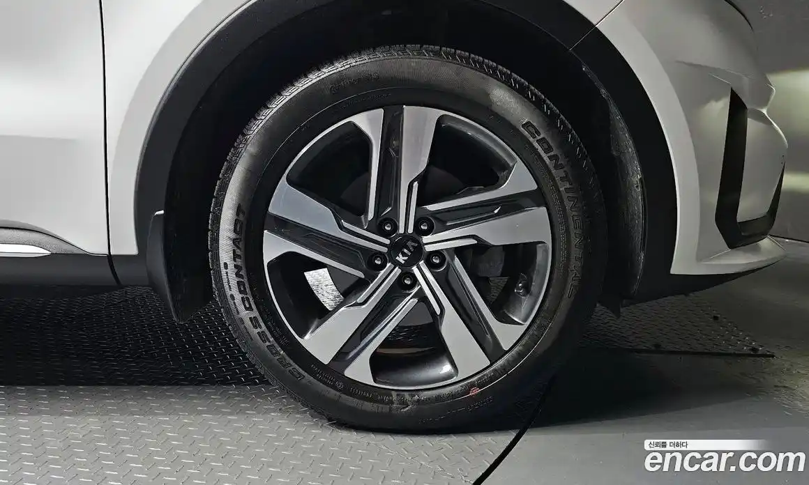 Kia Sorento 2021 1.6 Автомат в Москве № 133850, фото 5