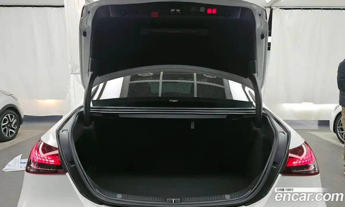 Mercedes-Benz E-Class 2023 2.0 Автомат в Москве № 140301, фото 7