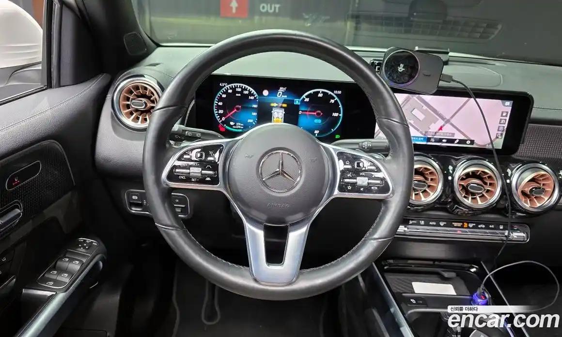 Mercedes-Benz EQB 2023 0.2 Автомат в Москве № 141404, фото 20