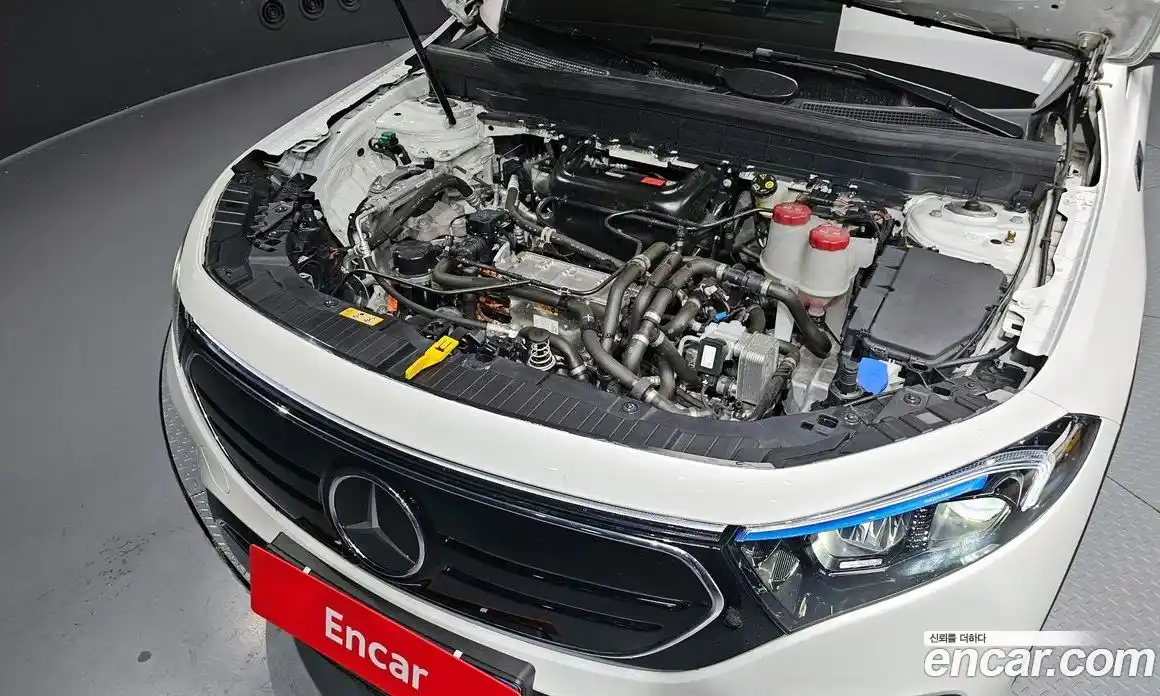 Mercedes-Benz EQB 2023 0.2 Автомат в Москве № 141404, фото 7