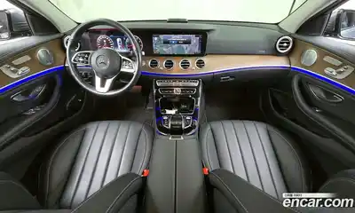 Mercedes-Benz E-Class 2019 2.0 Автомат в Москве № 142634, миниатюра 5