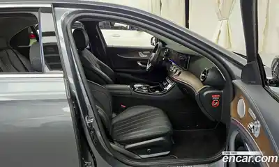 Mercedes-Benz E-Class 2019 2.0 Автомат в Москве № 142634, миниатюра 7