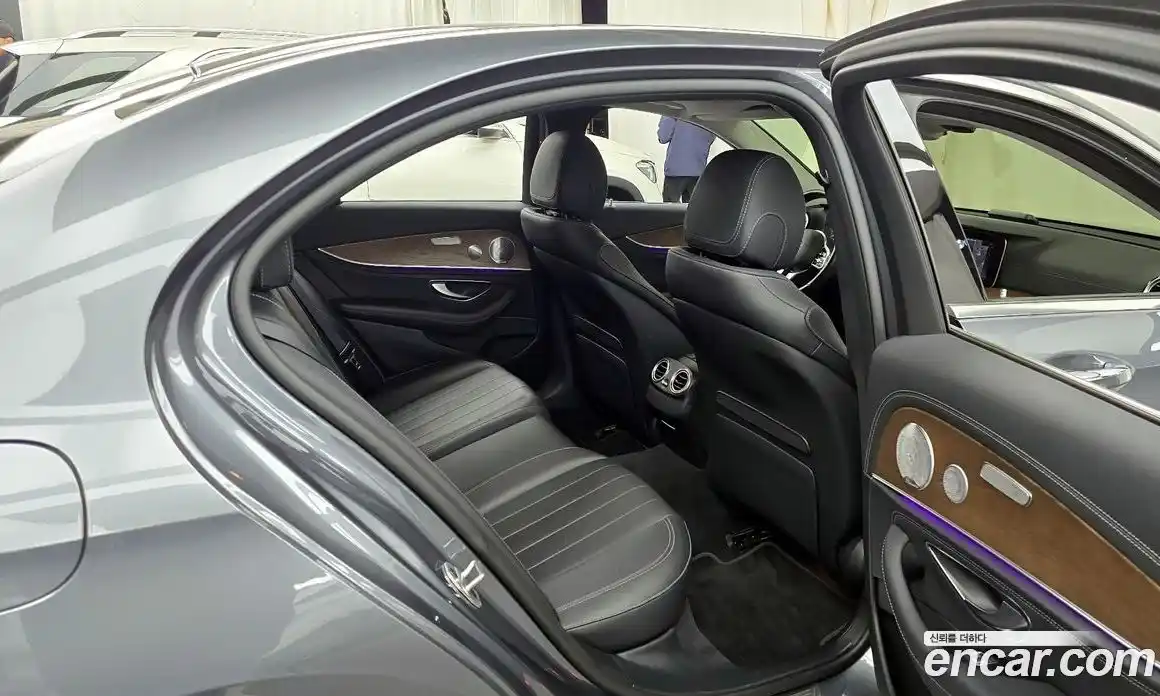 Mercedes-Benz E-Class 2019 2.0 Автомат в Москве № 142634, фото 8