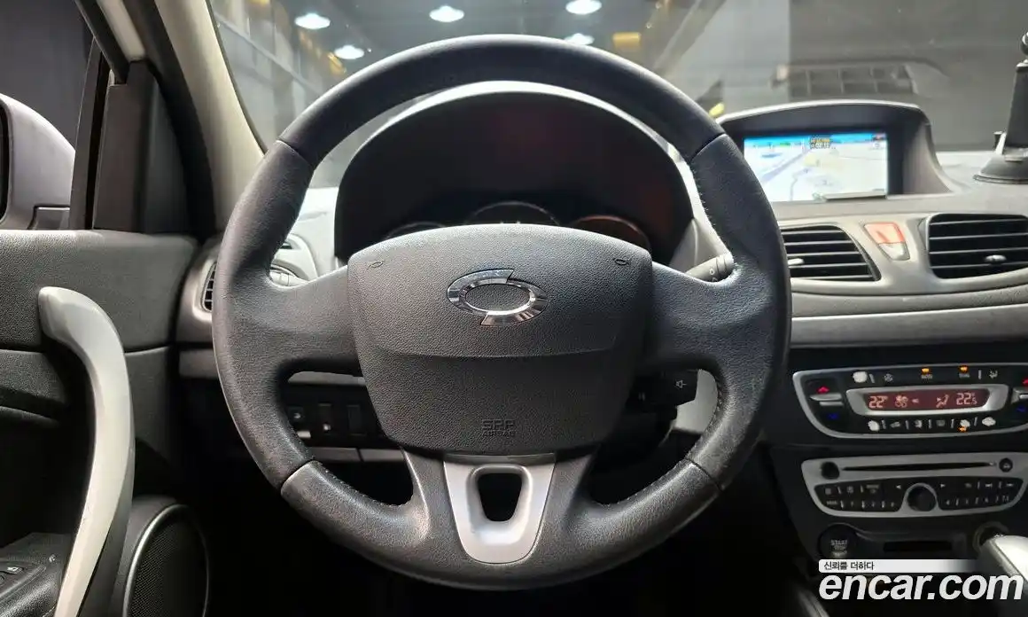 Renault SM3 2011 1.6 Автомат в Москве № 149861, фото 15