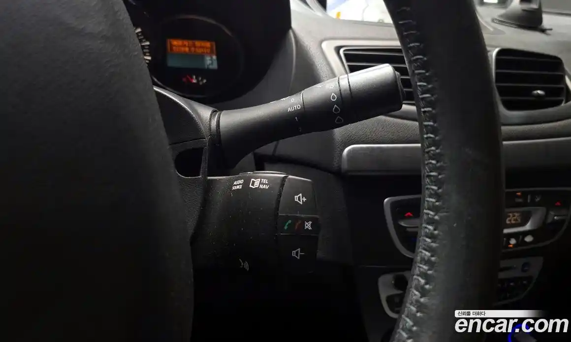 Renault SM3 2011 1.6 Автомат в Москве № 149861, фото 6