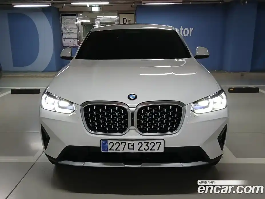 BMW X4 2025 2.0 Автомат в Москве № 153200, фото 3