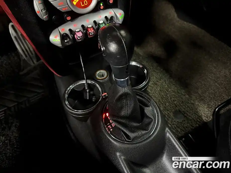 Mini Cooper 2010 1.6 Автомат в Москве № 155521, фото 16