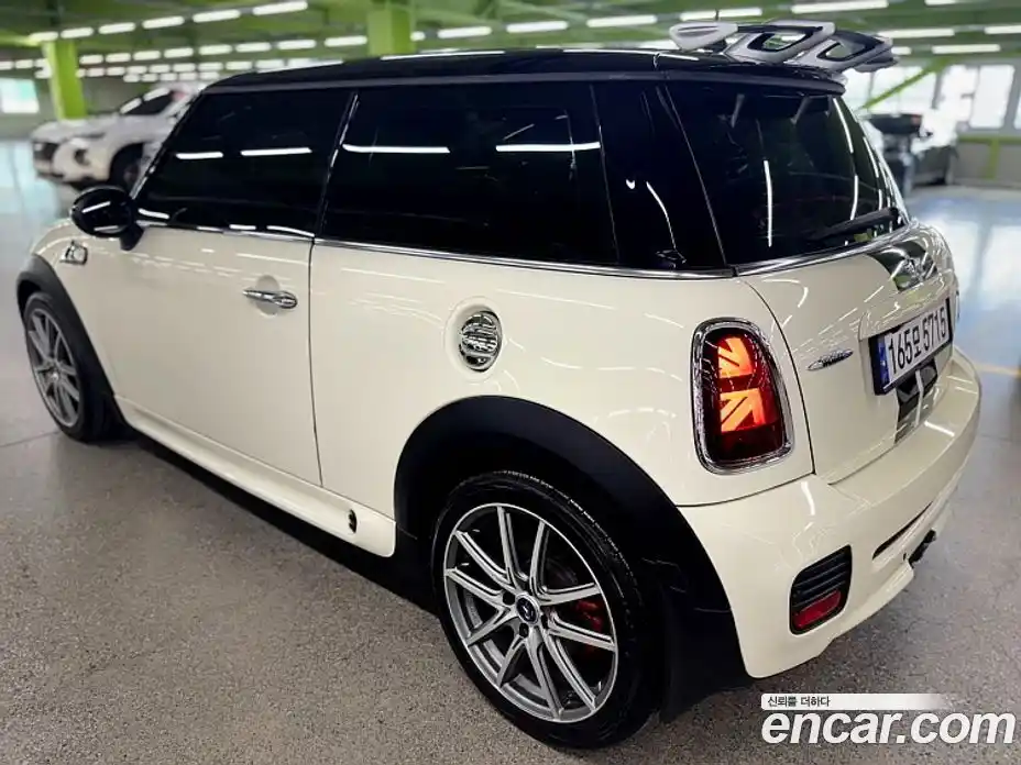 Mini Cooper 2010 1.6 Автомат в Москве № 155521, фото 2