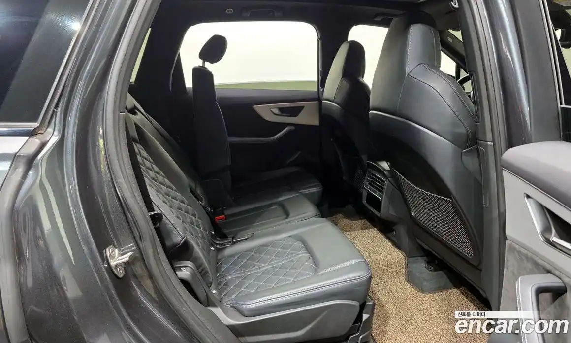 Audi Q7 2022 3.0 Автомат в Москве № 163606, фото 12