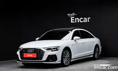 Audi A8, 2022