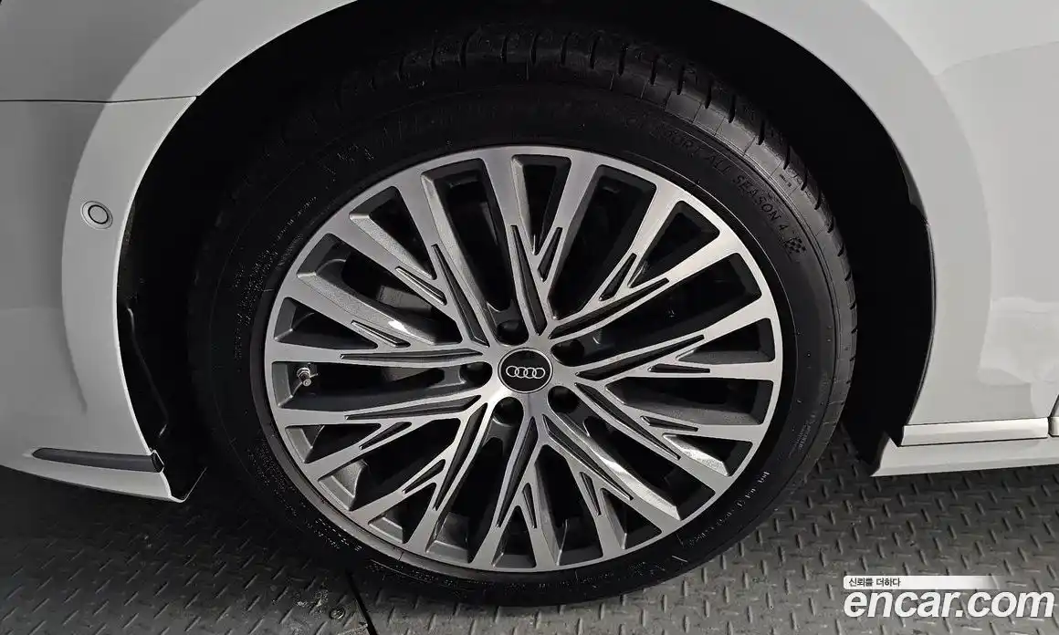 Audi A8 2022 3.0 Автомат в Москве № 163677, фото 5