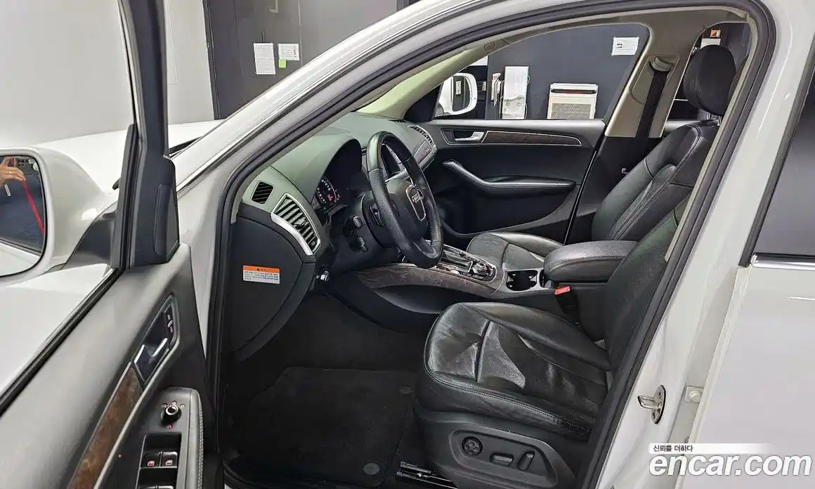 Audi Q5 2012 2.0 Автомат в Москве № 163849, фото 1