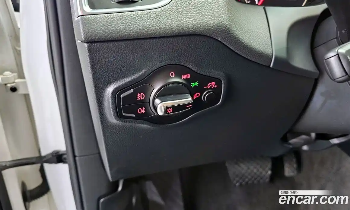 Audi Q5 2012 2.0 Автомат в Москве № 163849, фото 17