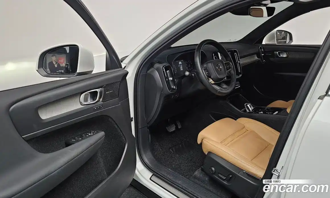 Volvo XC40 2021 2.0 Автомат в Москве № 164515, фото 11