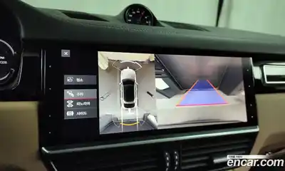 Porsche Cayenne 2021 4.0 Автомат в Москве № 165409, миниатюра 3