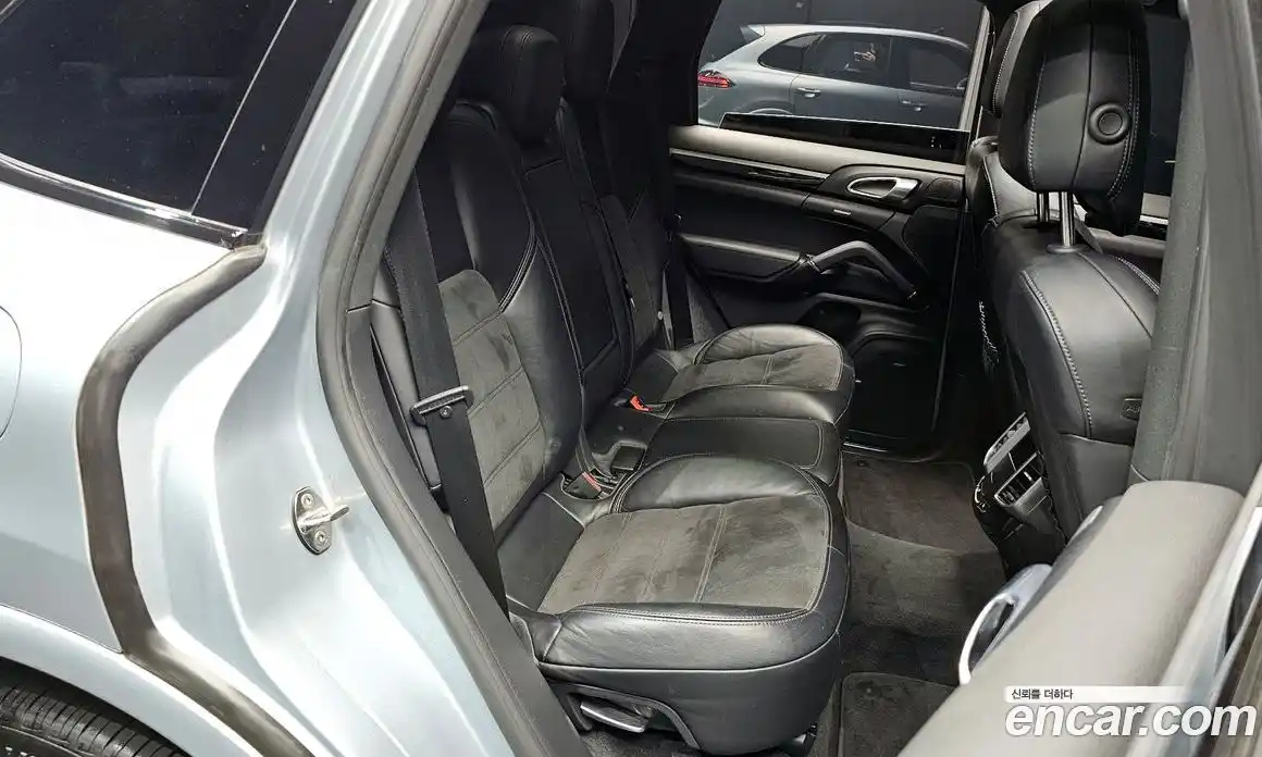 Porsche Cayenne 2017 3.0 Автомат в Москве № 165596, фото 12